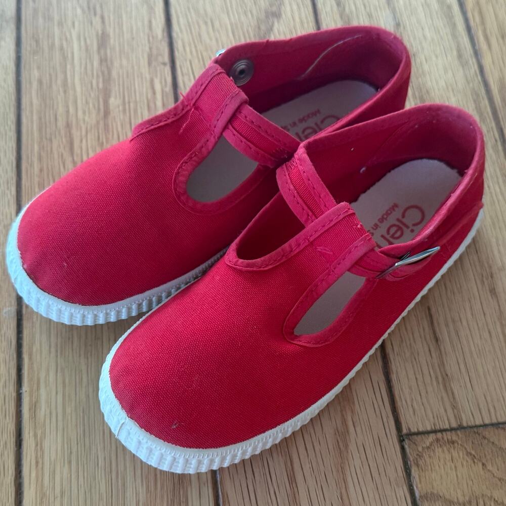 Cienta Kids Girls Red Canvas Mary Jane T-Strap Sneakers Shoes Size 11
